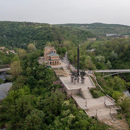 Bobevata Guest House - Floor 2 - Stunning View Old Town Veliko Tărnovo Esterno foto