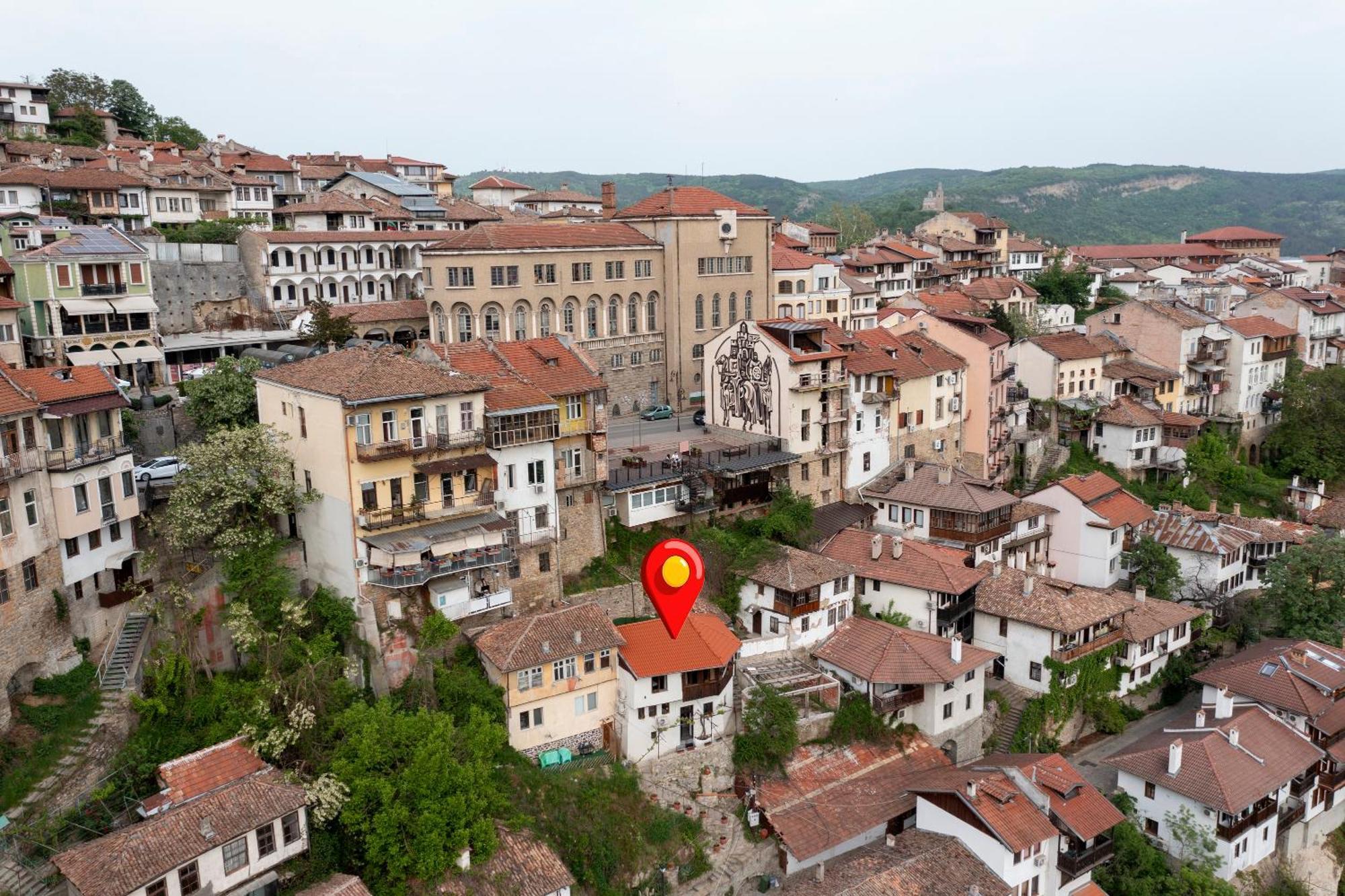 Bobevata Guest House - Floor 2 - Stunning View Old Town Veliko Tărnovo Esterno foto